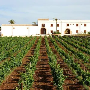 4* Semesteranläggning (resort) Baglio Donnafranca Wine